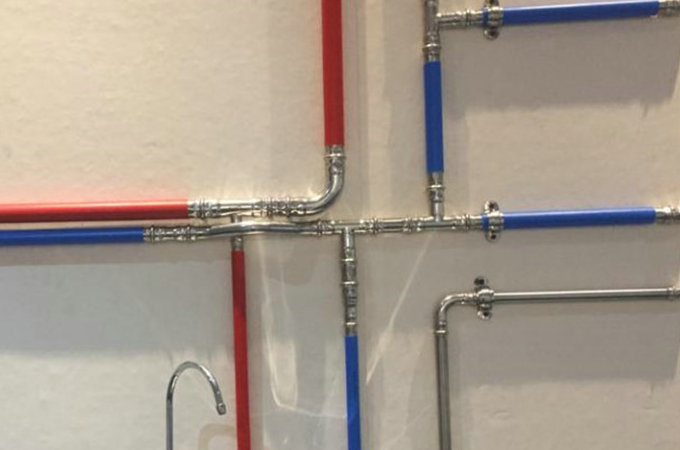 銅水管和不銹鋼水管哪個好